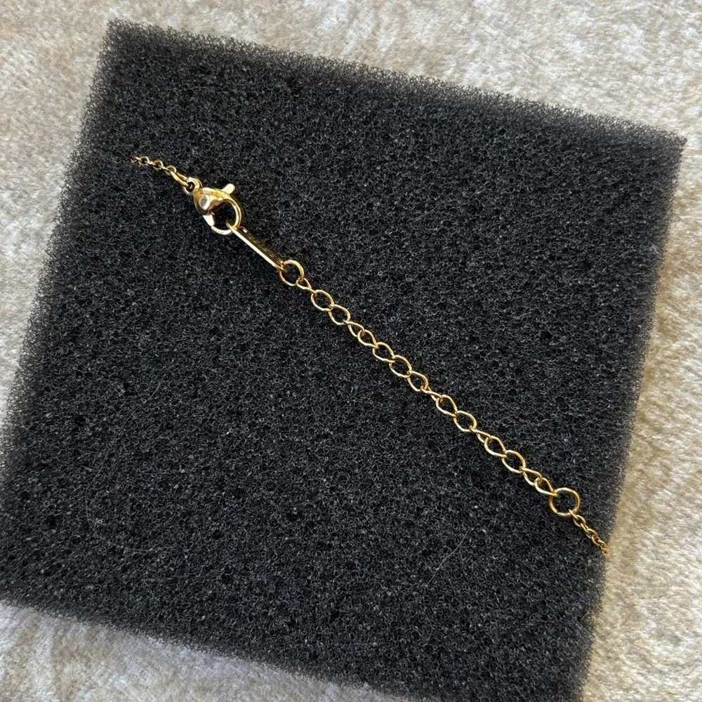 Brand New Gold Tone Green Clover Flower Chain Bracelet Lobster Clasp